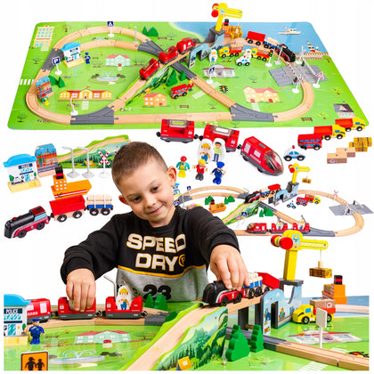 Doris motorizuotas medinis traukinys su trasa